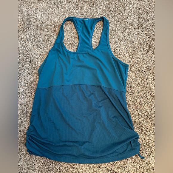Fabletics Tops - Fabletics green side cinch workout top, women’s large